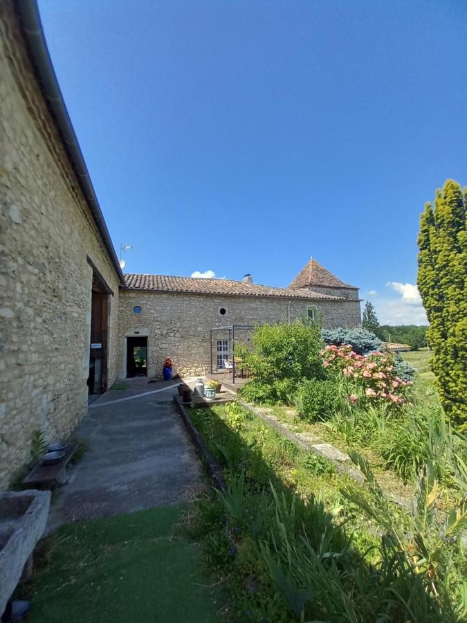 La Yourte Des Merveillaux Riocaud Exterior foto